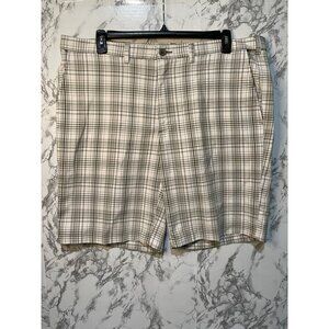 Haggar Men's Plaid Shorts Size 42 Beige & Gray Cotton Blend Made In Bangladesh